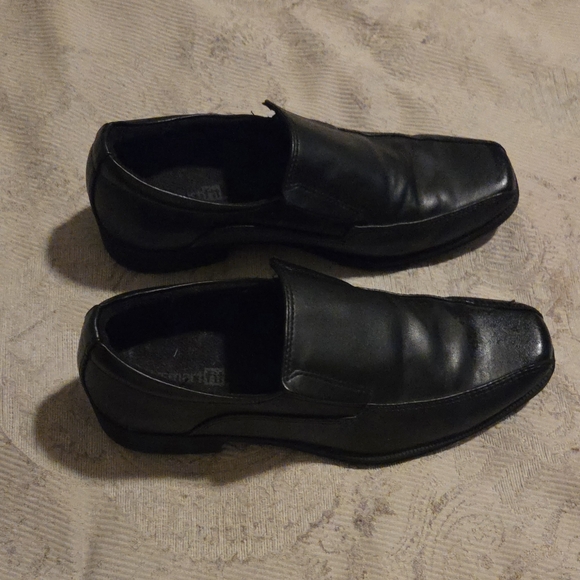 Elegant Black Kids's Slip-On Loafers - Picture 2 of 2